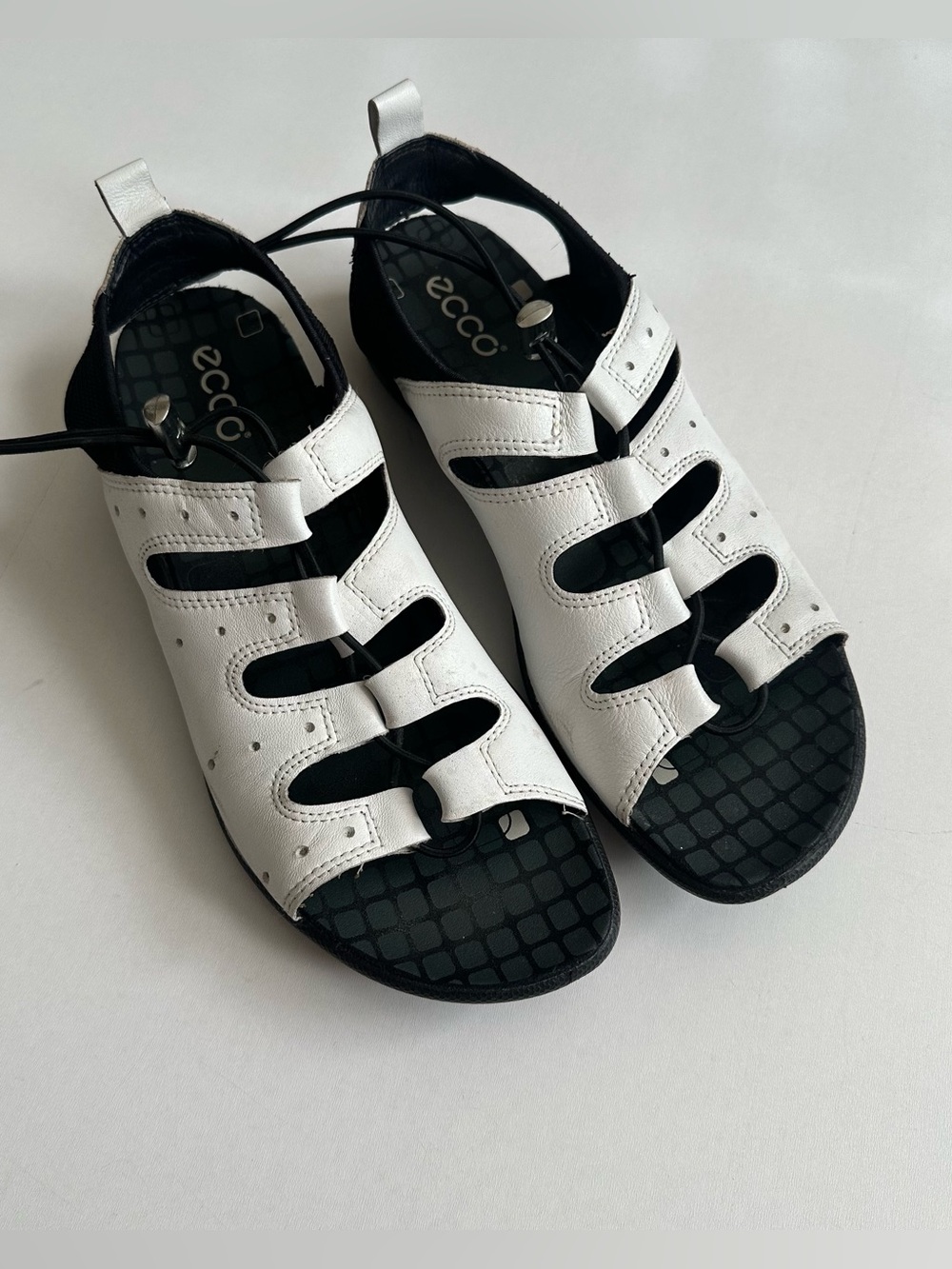 Ecco White Off-road Roam Sandal Size 8.5 Size 39 Price $129 - Picture 2 of 7